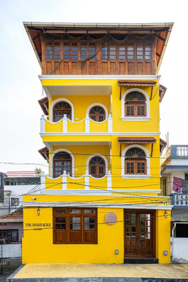 The Barracks Cochin Appartement Kochi Buitenkant foto